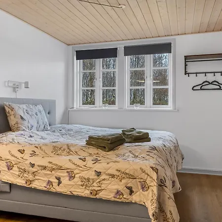 Naturskont Naer Vikingecenter, Se Og Oplev Den Gamle By